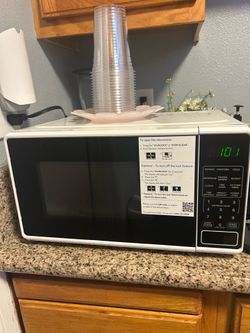 White small microwave like new