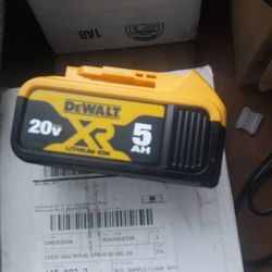 New Dewalt 5 Amp Battery
