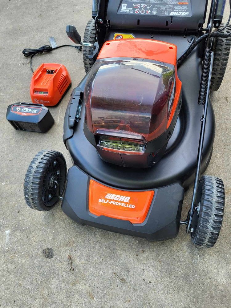 ECHO RECHARGEABLE 60V SELF PROPELLED LAWN MOWER. 