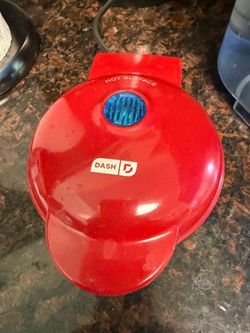 🧇 Dash Mini Waffle Maker – $8 🚚 Move-Out Sale!