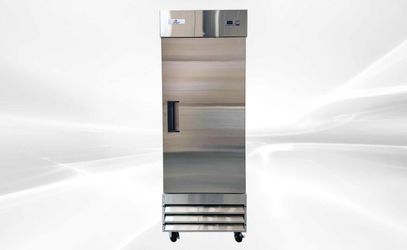 NSF Solid Door Reach-In Freezer 1 Door Freezer XB27F