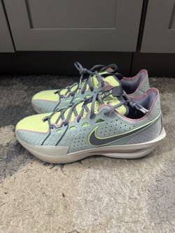 ❄️❄️❄️Nike Air Zoom GT Cut 3 ‘Dreamers’ (sz. 10)