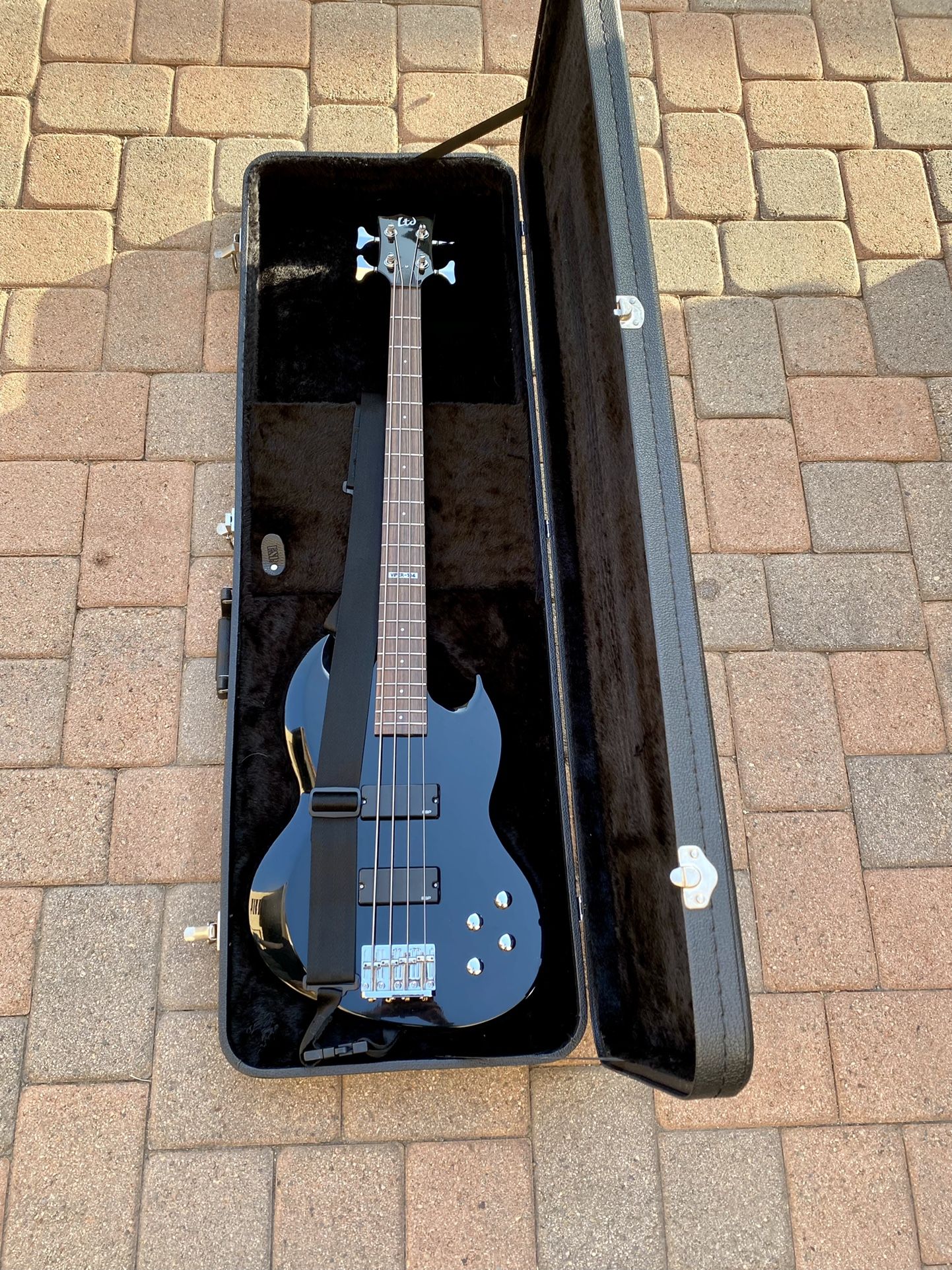 ESP LTD Viper-104 4 String Bass Guitar