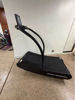 Rogue Woodway Curve LTG Treadmill - Self Propelled