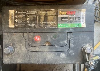 Car battery W65