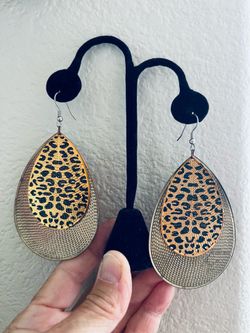 Gold Metallic Cheetah Earrings