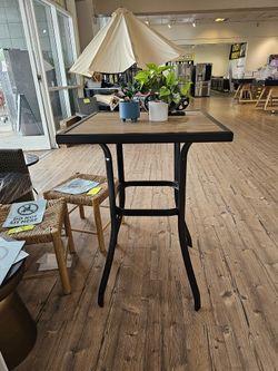 Kitchen Table Or Coffee Table W 2 Chairs