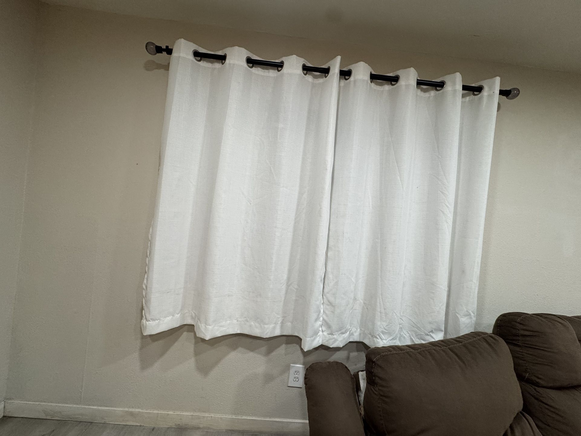 White Small Curtains 