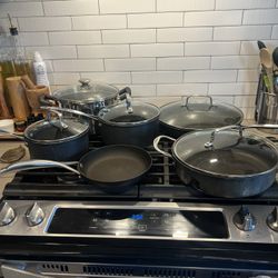 11-Piece Cookware Set