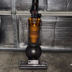 Dyson DC40 Upright Canister Vacuum