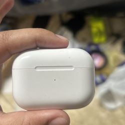 AirPods Pro.