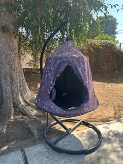 Tent swing