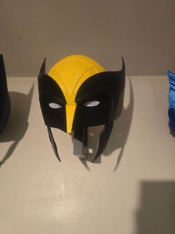 Wolverine cowl helmet