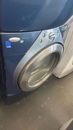 Like new Whirlpool gas dryer