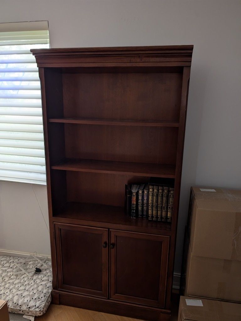Custom Solid Mahogany Bookcase Shelves / Cabinet With Storage. Very Well Made!