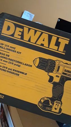 DEWALT 3/8 DRILL DRIVER KIT
