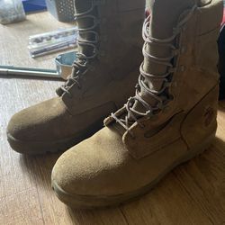 Shoe
