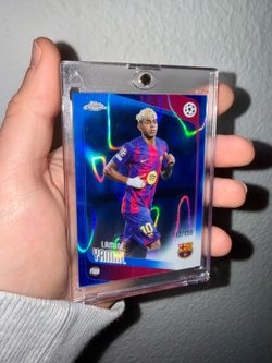 2025-26 Topps Chrome UCC Lamine Yamal Blue Lava Refractor /150