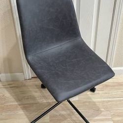 Brand New Desk Chair Gray Distressed Vegan Leather Rolling Office Chair