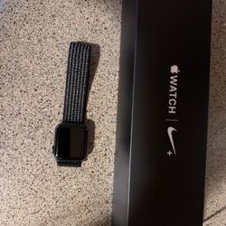 Apple Watch 4 GPS + Cellular 