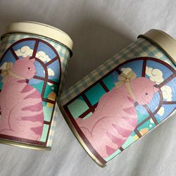 Vintage Cat-Themed Tin Salt and Pepper Shaker Set