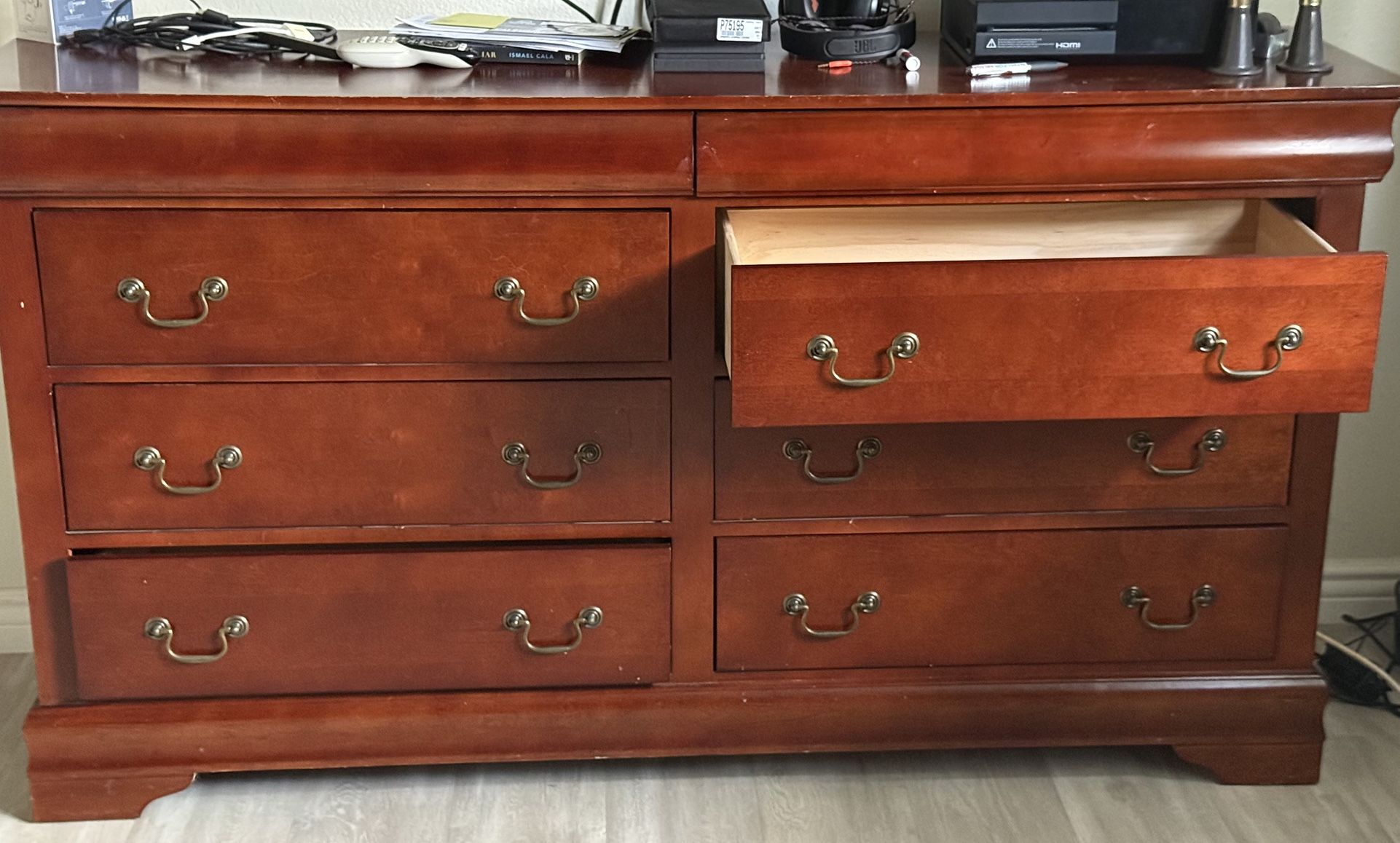 Free Dresser