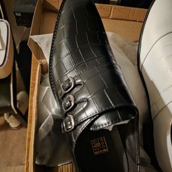 Men Dress Shoes  A Black Pair And A White Pair