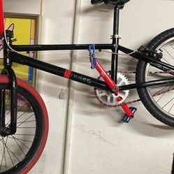 Free agent eluder bmx for sale hotsell