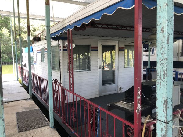 House boat for sale or trade