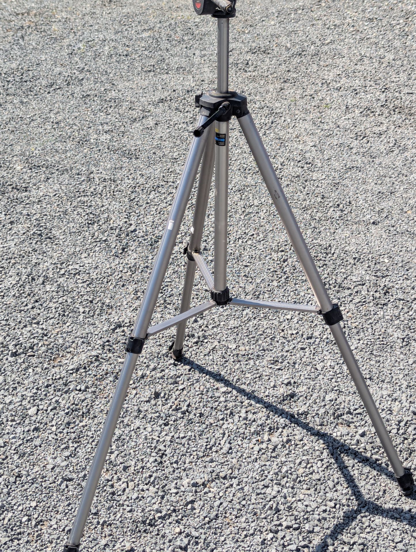 Camera tripod