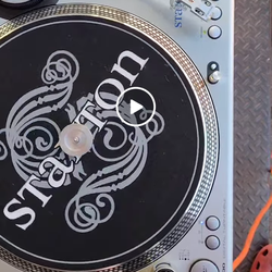 Stanton ST-100 digital Turntable