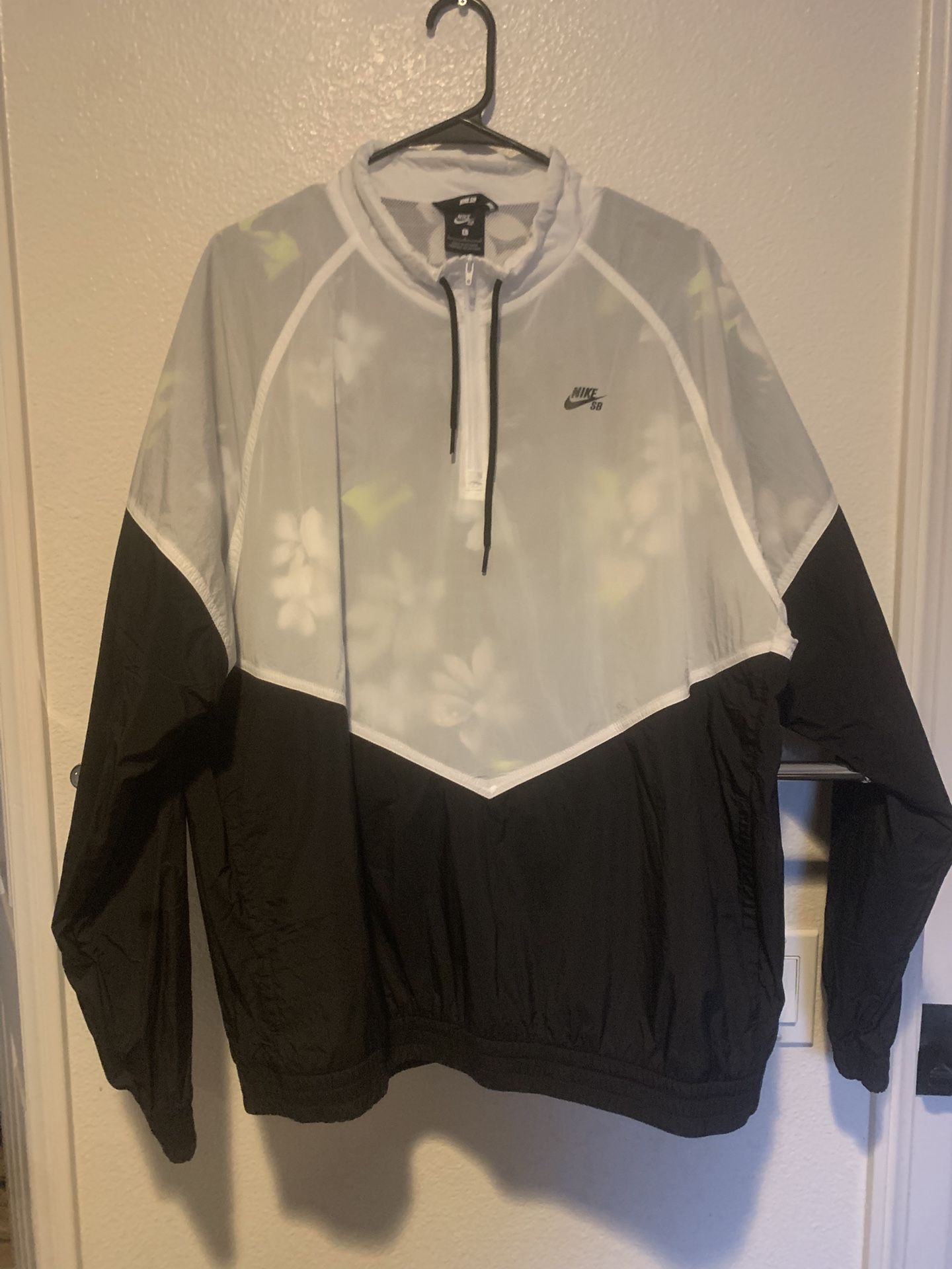 Nike SB Paradise Windbreaker Men's Skateboarding Jacket White Floral