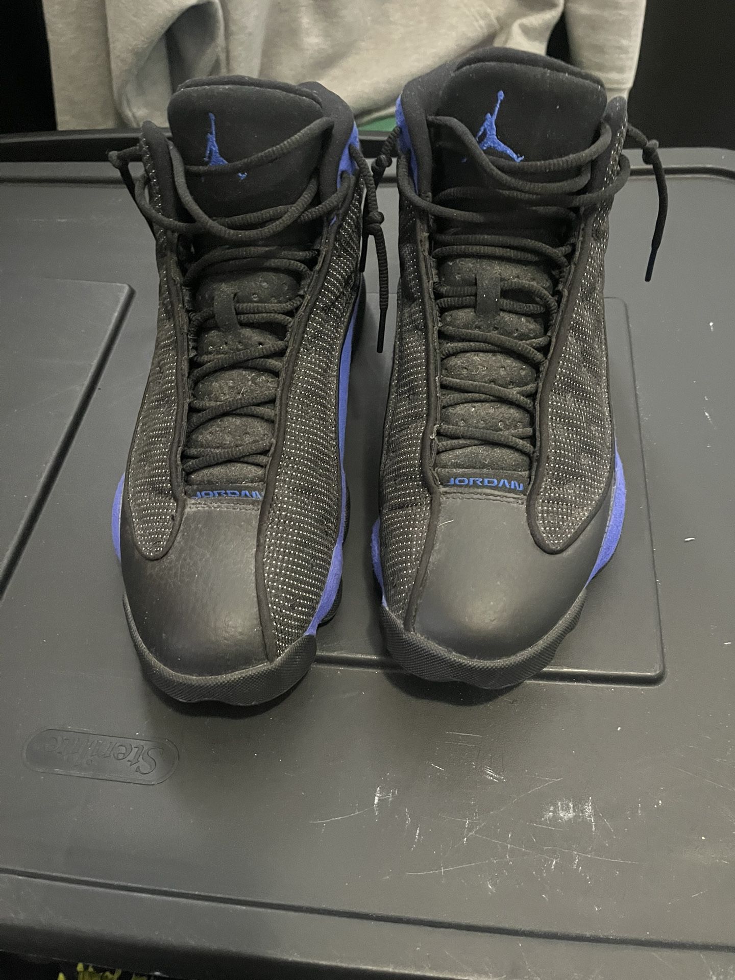 Jordan’s 13 Retro Hyper Royal/Black Size 9