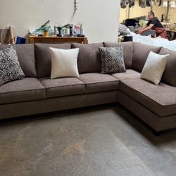 Sofa Y Chaise 