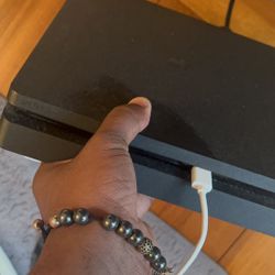 PlayStation 4 Slim 1TB