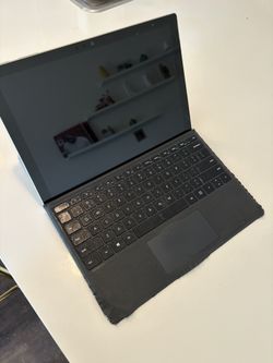 Microsoft Surface Pro (5th Gen) – i5 / 8GB / 256GB + Keyboard – Great Condition