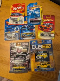 Hot Wheels & Dub City Die-Cast Car Lot $ 25 for ALL