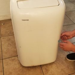 Toshiba Portable Air-conditioner