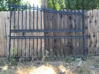 Metal gate