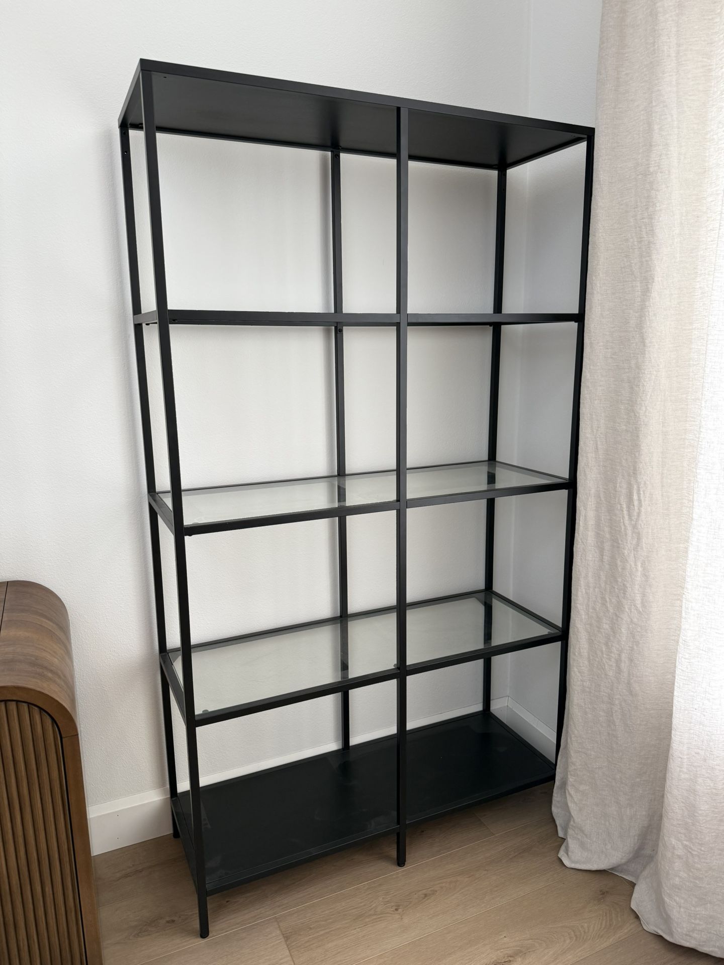 IKEA VITTSJÖ Bookshelf