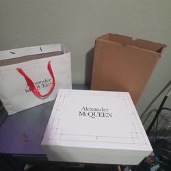 Alexander mqueen 42/8.5