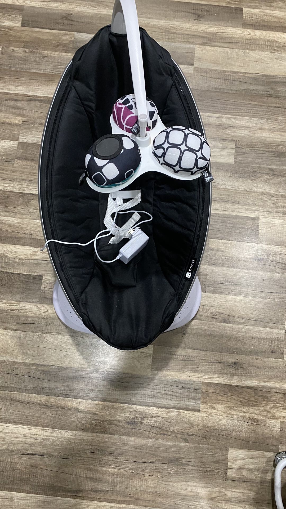 mamaRoo multi motion baby swing