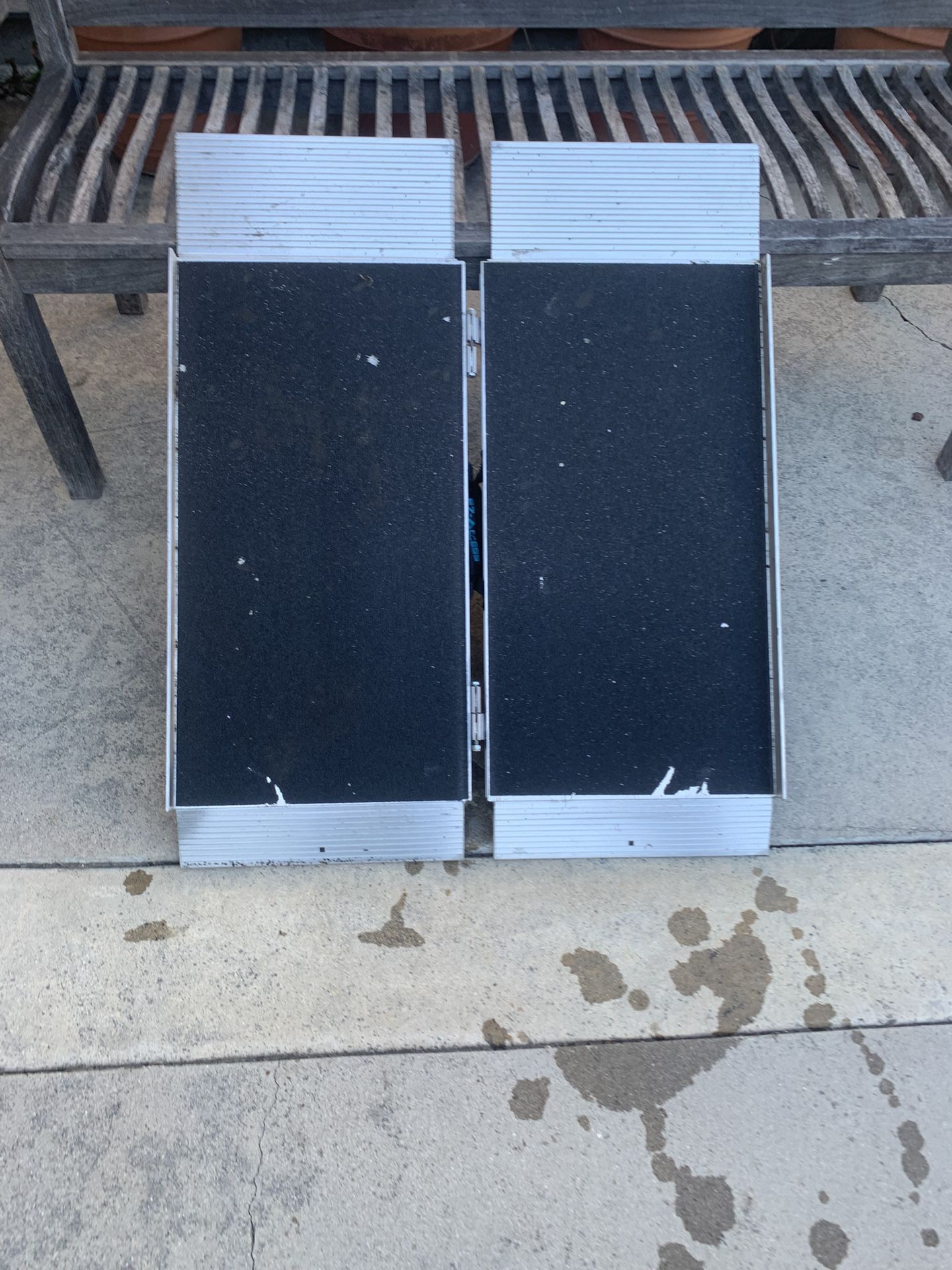 Suitcase / Wheelchair Ramp