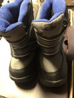 Snow boots for infants size 6