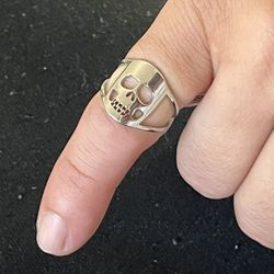 Size 7 Silver Skull Ring 