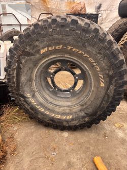 Spare tire bead lock