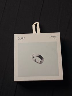 Oura Ring 5 Silver Size 9 Activity Tracker Bluetooth, Up to 7-Day Battery