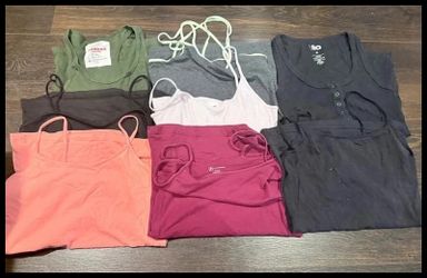 7 Mixed Brand Women’s Tank Tops Size Medium TT1