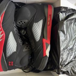 Air Jordan Retro 5