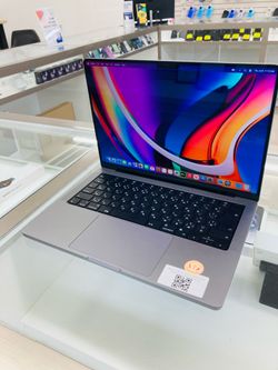 MacBook Pro m2 pro 16gb ram 512gb ssd